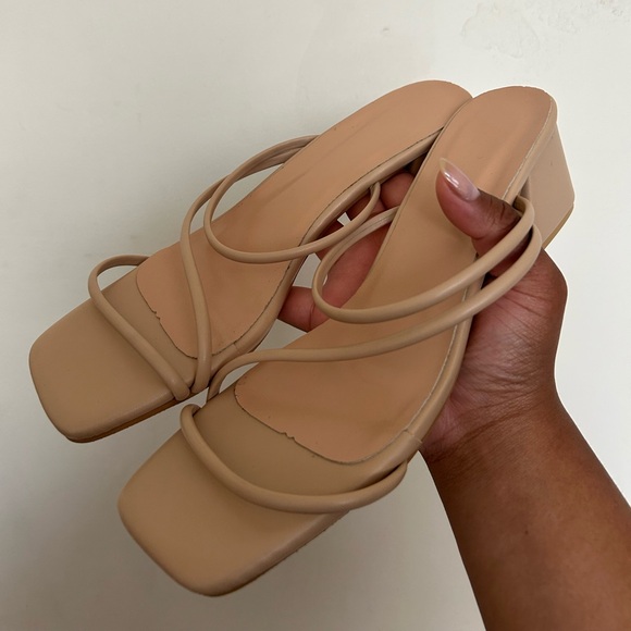 Strappy blocked heels - Picture 1 of 4